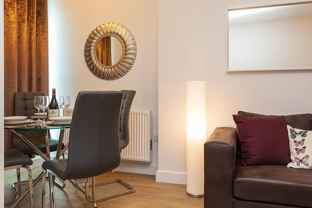 Self-Contained Town Centre One Bedroom Apartments By Helmswood Serviced Apartments Redhill