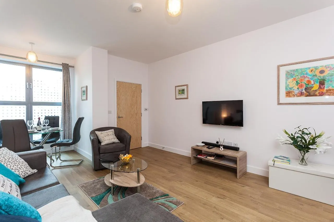 Self-Contained Town Centre One Bedroom Apartments By Helmswood Serviced Apartments Redhill  0*, Redhill (Surrey) United Kingdom